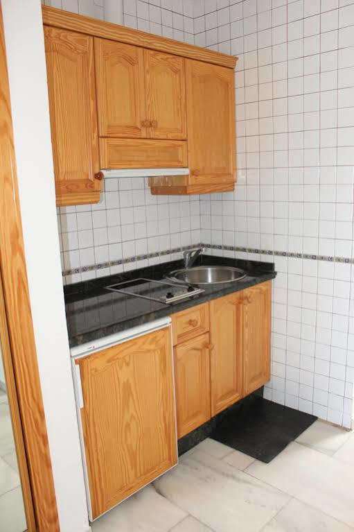 Apartamentos Guaquin Torremolinos Exterior foto